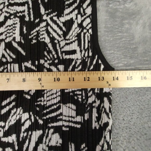 Hugo Boss Womens Blouse Black White Geometric‎ Sleeveless Mock Neck Italy S New - Picture 3 of 8